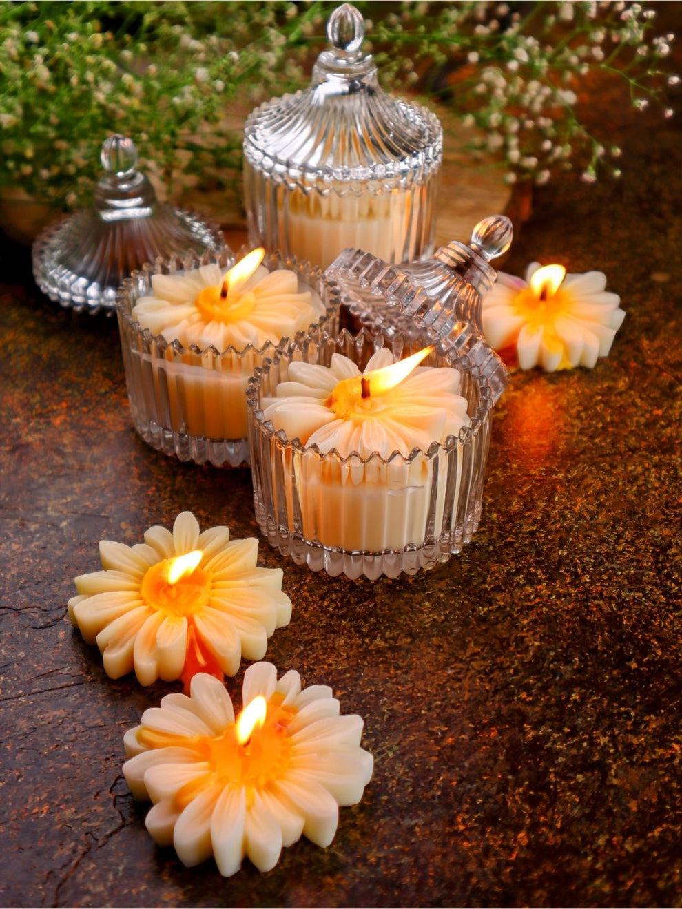 Daisy Luxury Ribbed Jar Candle – 600g | Holy Peony Fragrance | Soy Wax